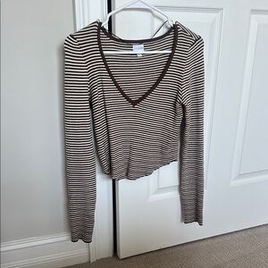 PacSun brown and white long sleeve